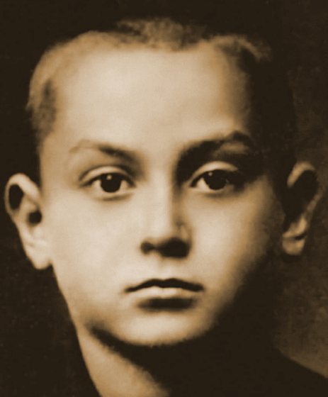 Yitskhok Rudashevski as a boy, before the Vilna ghetto