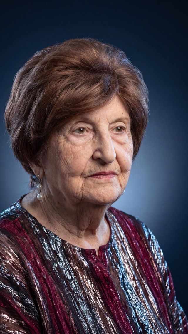 Auschwitz survivor Ann Hochman